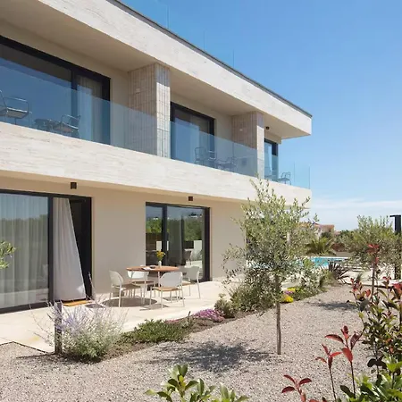 Apartment Casa Brand New With Heated Pool Perfect For Families Or Groups *