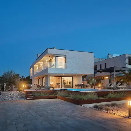 Casa Brand New With Heated Pool Perfect For Families Or Groups Apartment Porec